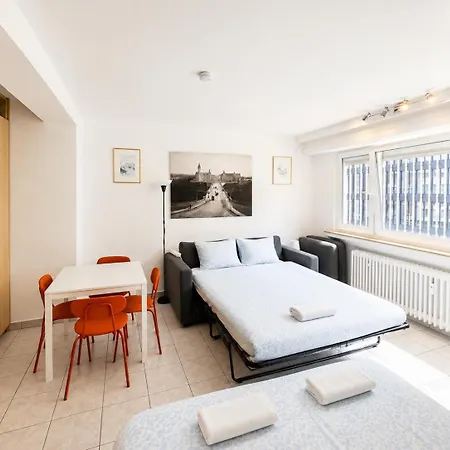 Private Urban 17 - Apartman